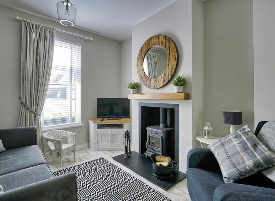Glenside, 5 Main Street, Crawfordsburn, Bangor, BT19 1JF