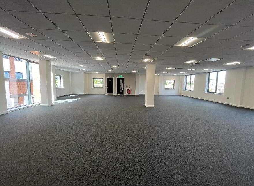 106 University Street, Belfast, BT7 1EU