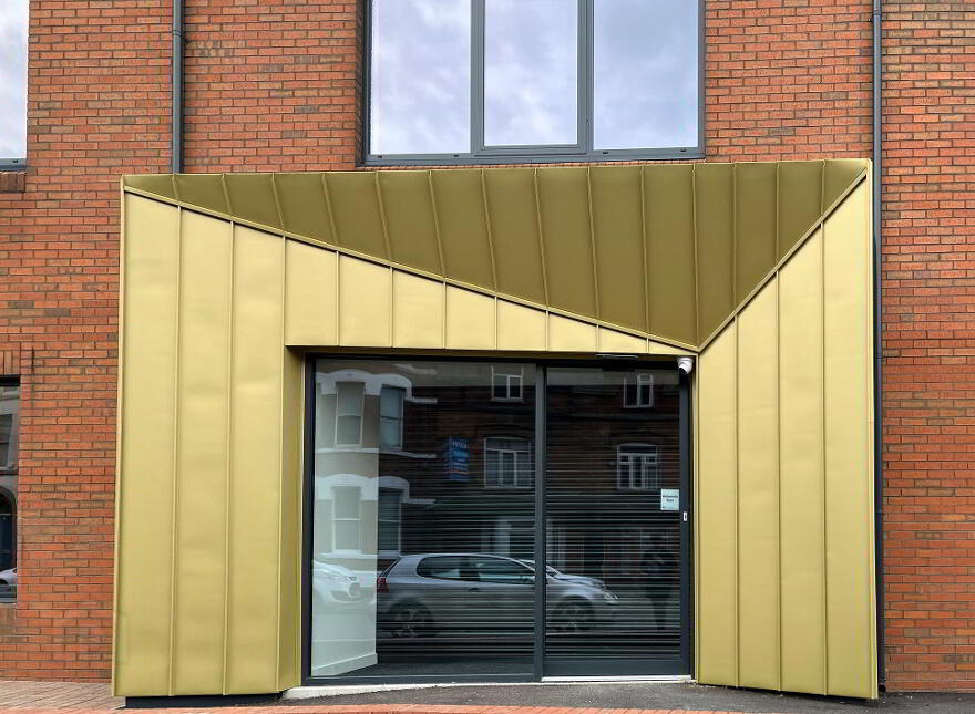 106 University Street, Belfast, BT7 1EU
