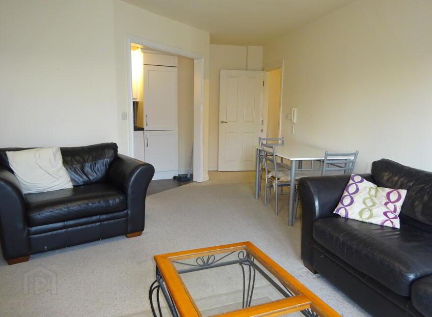 Unit 44, 5 Bell Towers, Ravenhill Road, Belfast, BT6 0GR