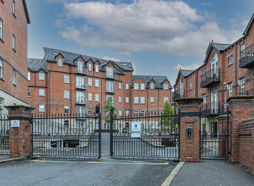 Unit 44, 5 Bell Towers, Ravenhill Road, Belfast, BT6 0GR