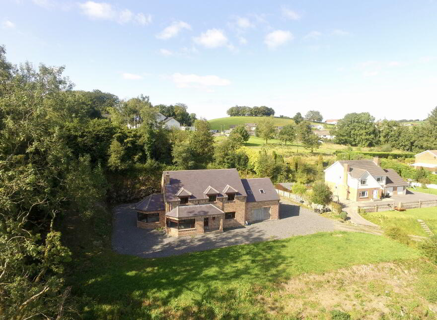 53 Farnamullan Road, Lisbellaw, BT94 5BT