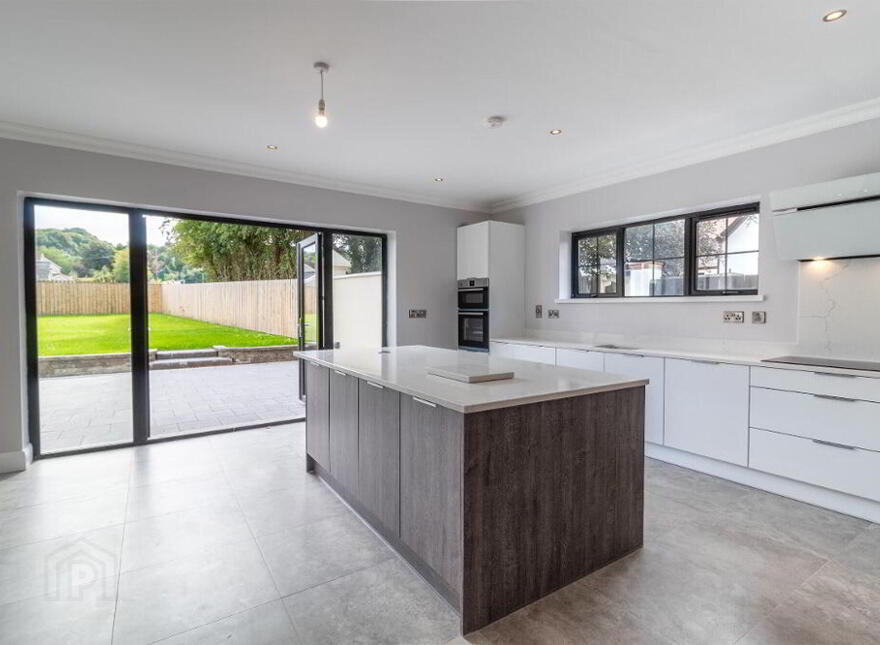 67 Derry Road, Strabane, BT82 8LD