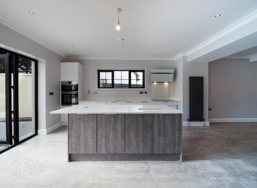 67 Derry Road, Strabane, BT82 8LD