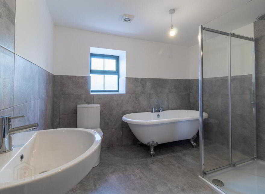 67 Derry Road, Strabane, BT82 8LD