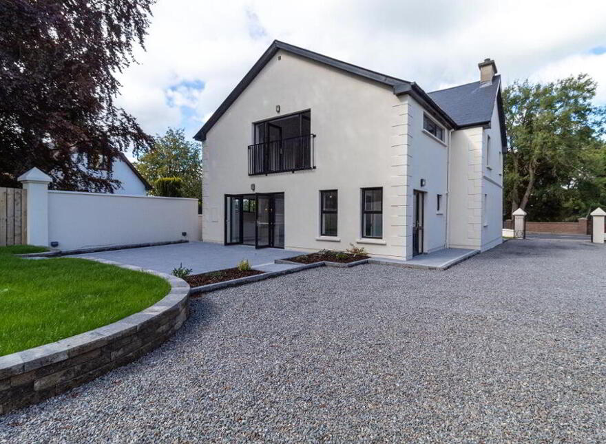 67 Derry Road, Strabane, BT82 8LD