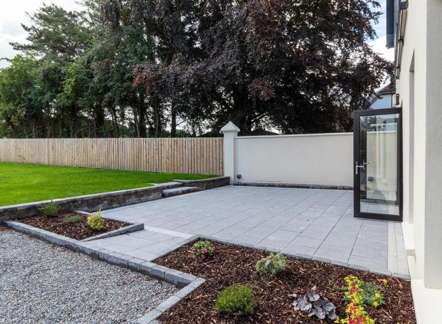 67 Derry Road, Strabane, BT82 8LD