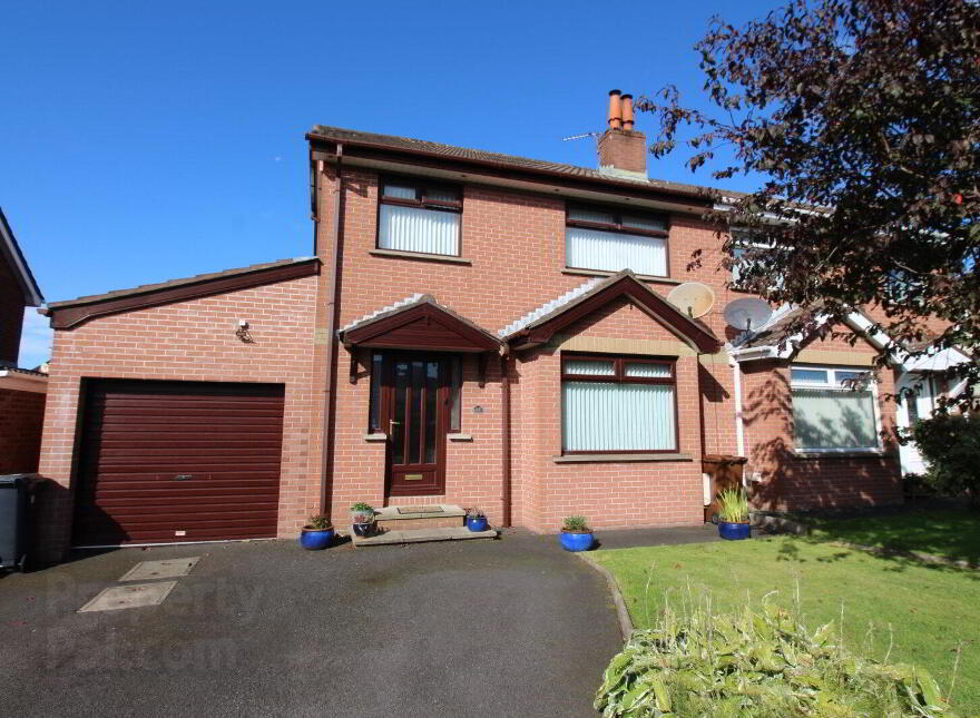 18 Brook Avenue, Carrickfergus, BT38 7TE photo