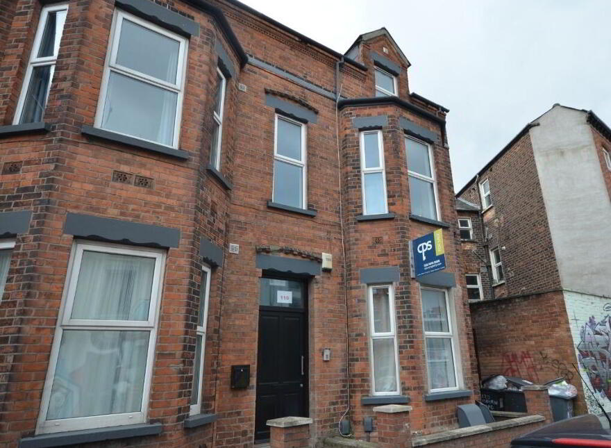 Apt 2, 110 Wellesley Avenue, Belfast, BT9 6DH photo