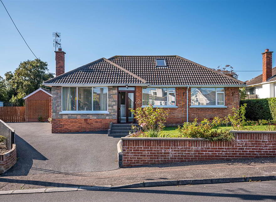 2 Leslie Hill Crescent, Donaghadee, BT21 0HX photo