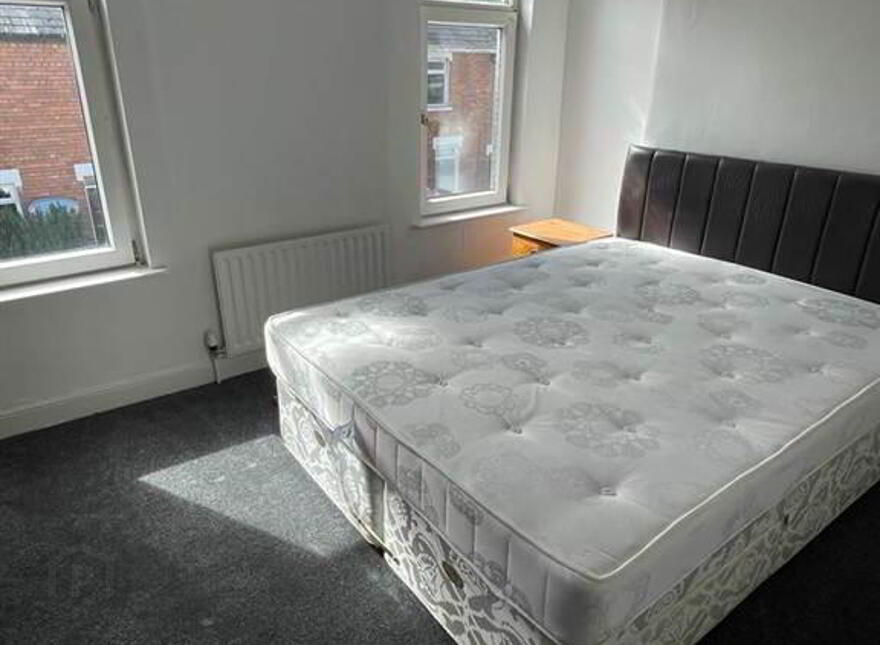 110 Hyndford Street, Belfast, BT5 5JG