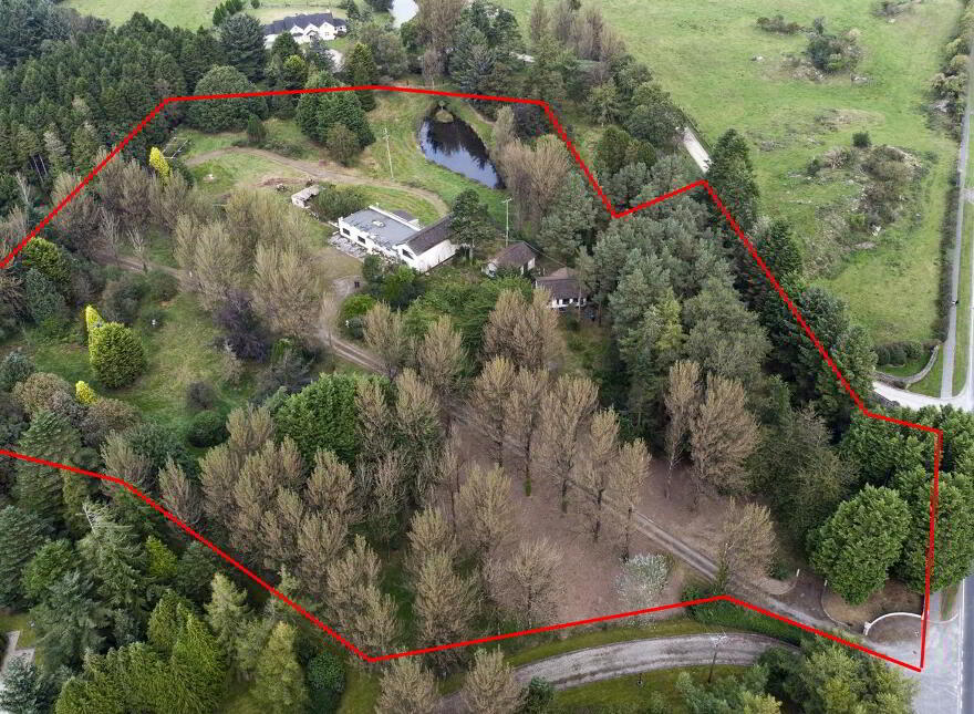 Taralodge House, 115 Downpatrick Road, Crossgar, BT30 9EH