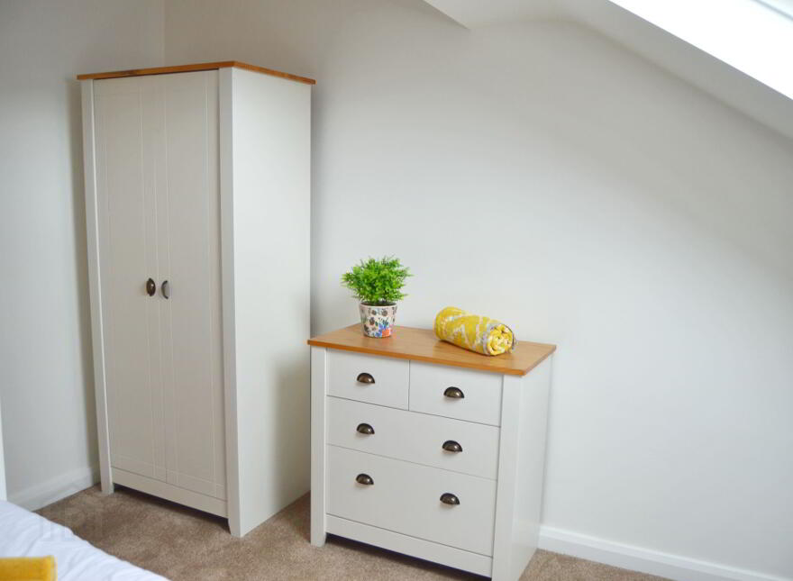 Unit 5, 66 Southwell Rd, Bangor, BT20 3AE