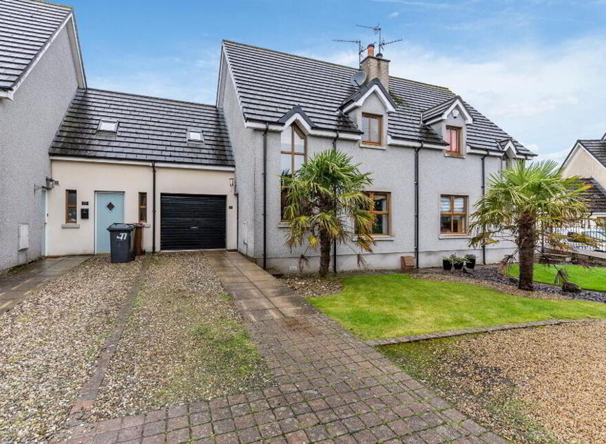 75 Earlsfort, Moira, BT67 0LY photo