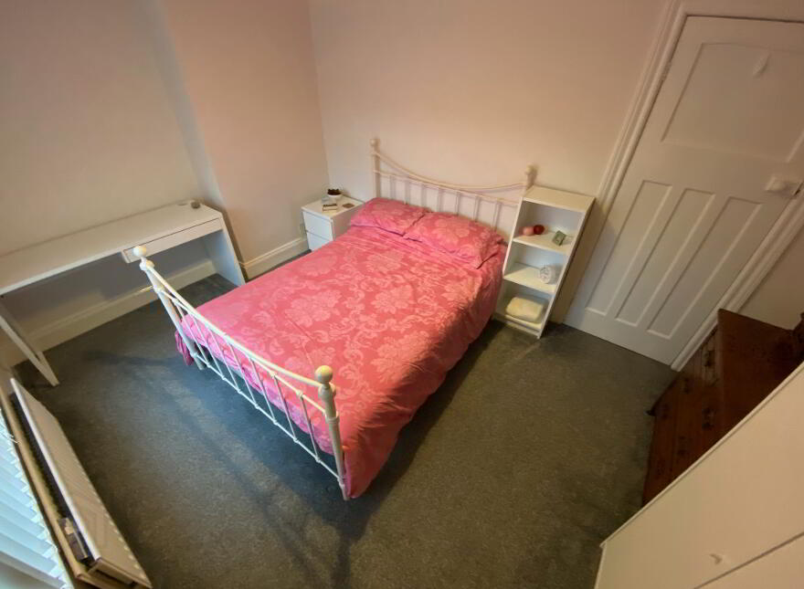 138 Greenville Road, Belfast, BT5 5JY