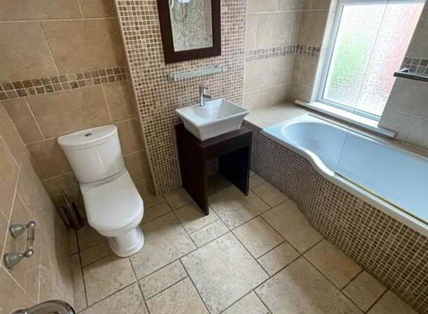 13 Rossmore Avenue, Belfast, BT7 3HB