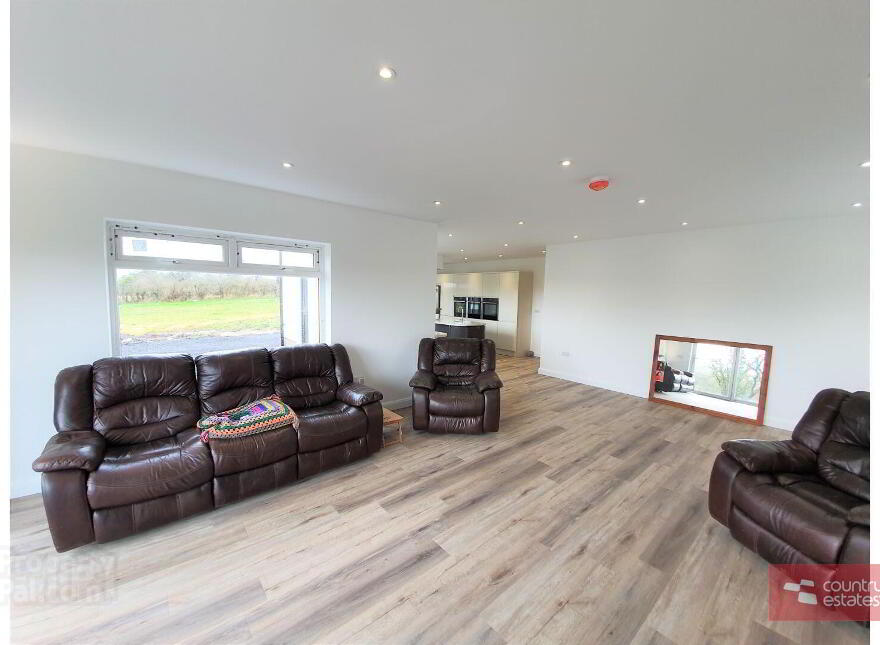 46 Kingsmoss Road, Newtownabbey, BT36 4TN