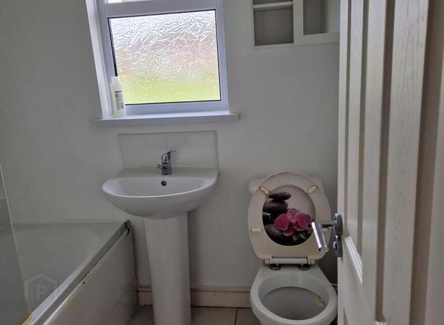 2f Knocksallagh Green, Green Island, Carrickfergus, BT38 8SR