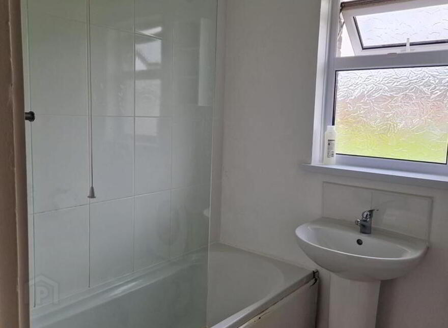 2f Knocksallagh Green, Green Island, Carrickfergus, BT38 8SR