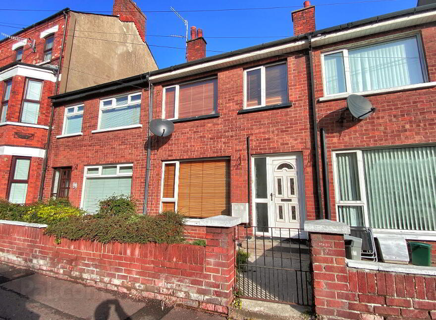 11 Cedar Avenue, Belfast, BT15 5AS photo