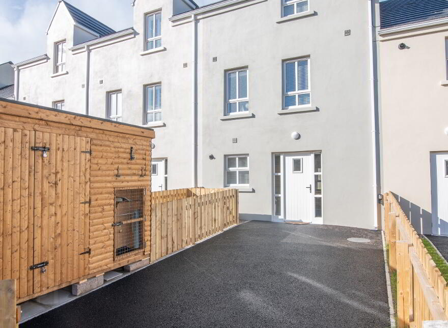 West Strand Drive, Portrush, BT56 8FR