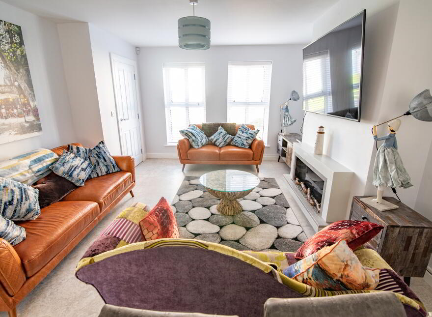 West Strand Drive, Portrush, BT56 8FR