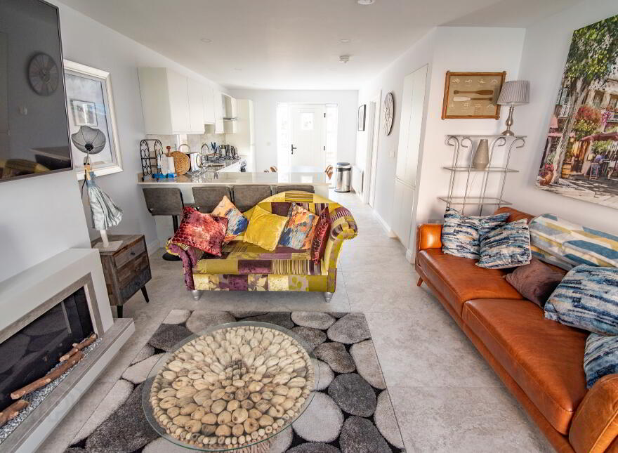 West Strand Drive, Portrush, BT56 8FR