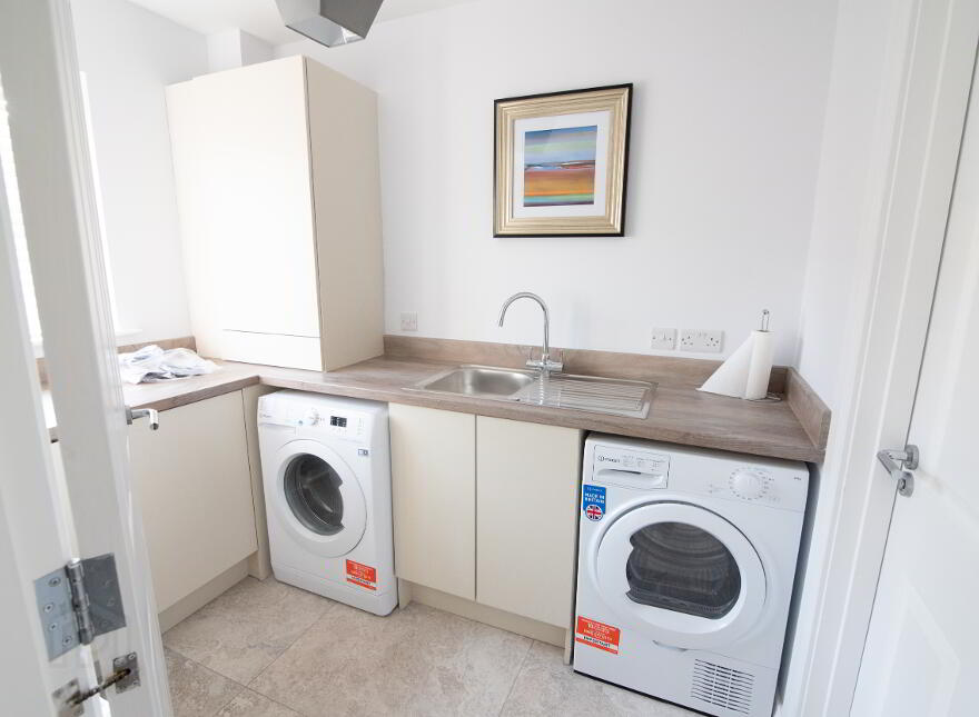 West Strand Drive, Portrush, BT56 8FR