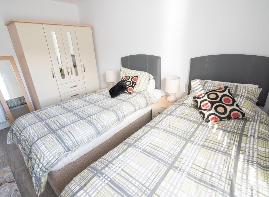 West Strand Drive, Portrush, BT56 8FR