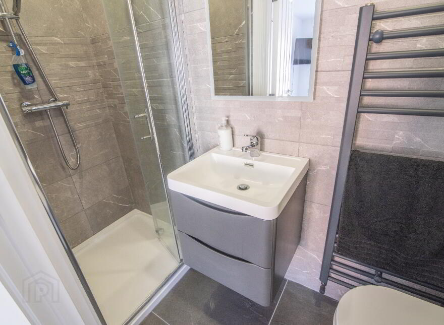 West Strand Drive, Portrush, BT56 8FR