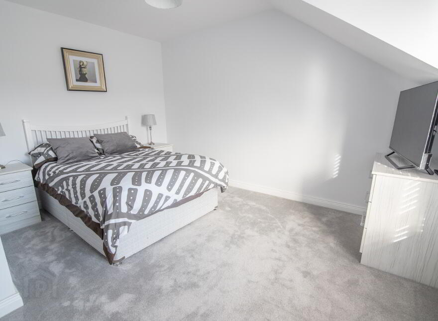 West Strand Drive, Portrush, BT56 8FR