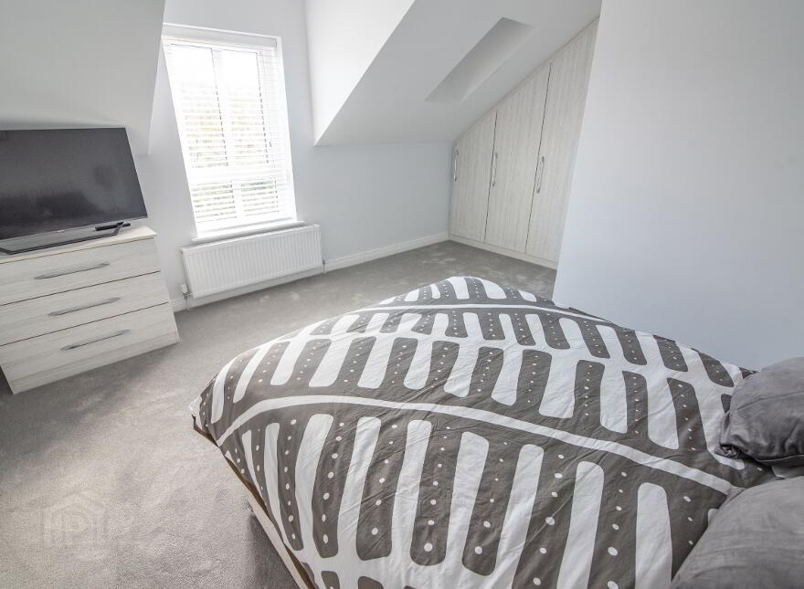 West Strand Drive, Portrush, BT56 8FR