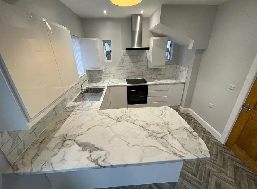 25 Breda Road, Belfast, BT8 7BU