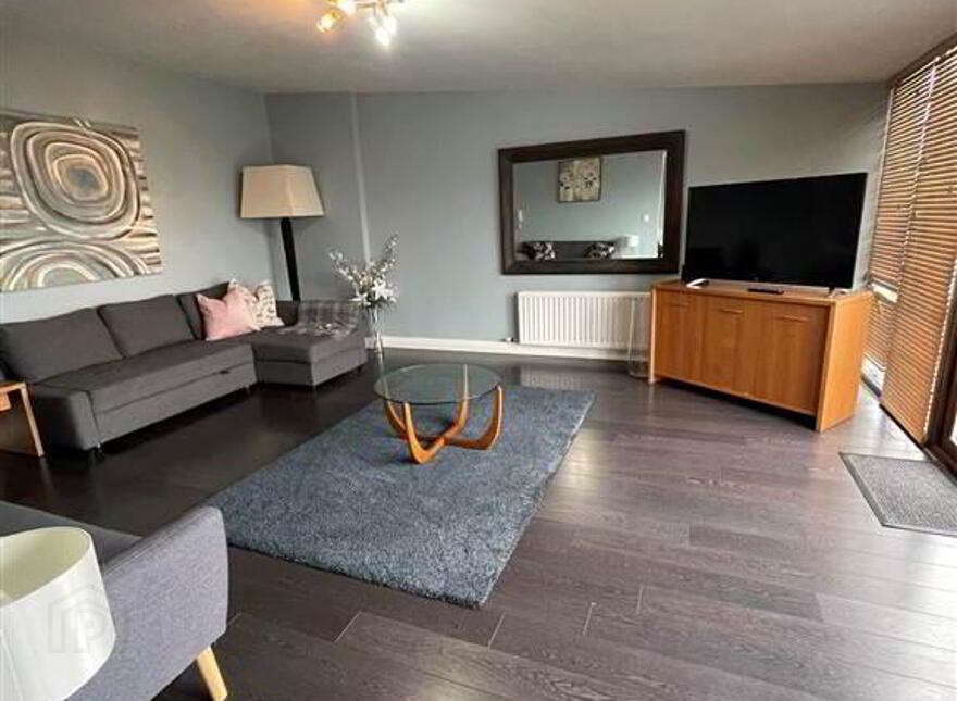 33 Winter Gardens, Penthouse Apartment, Belfast, BT2 8EP
