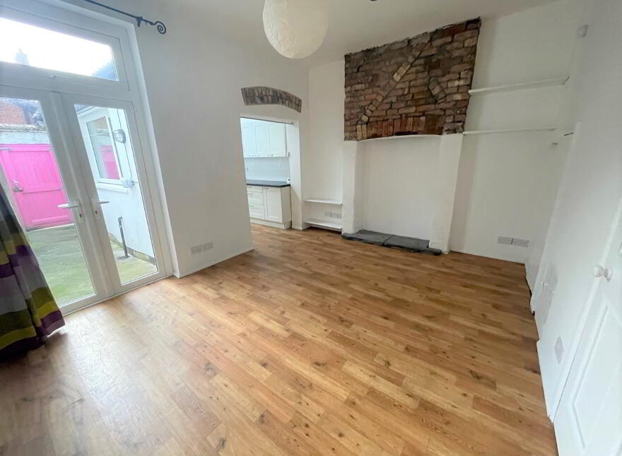 2 Jocelyn Gardens, Woodstock Road, Belfast, BT6 9BA