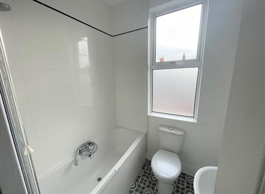 2 Jocelyn Gardens, Woodstock Road, Belfast, BT6 9BA