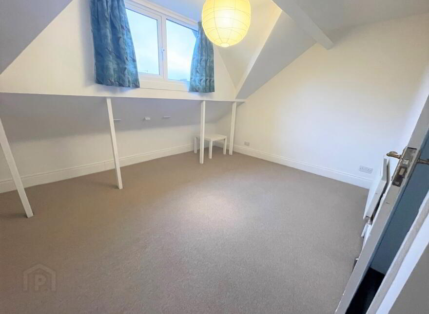 2 Jocelyn Gardens, Woodstock Road, Belfast, BT6 9BA