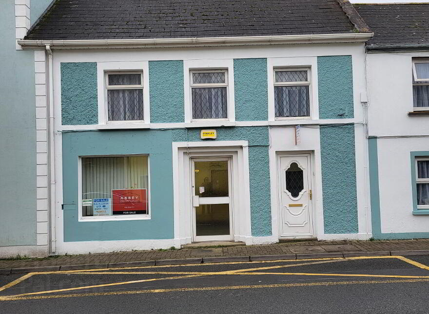 Glebe Street, Mohill, N41T280 photo