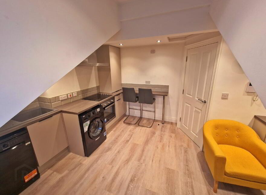 4 Lisburn Rd, 34 Lisburn Rd, Belfast, BT9 6AA