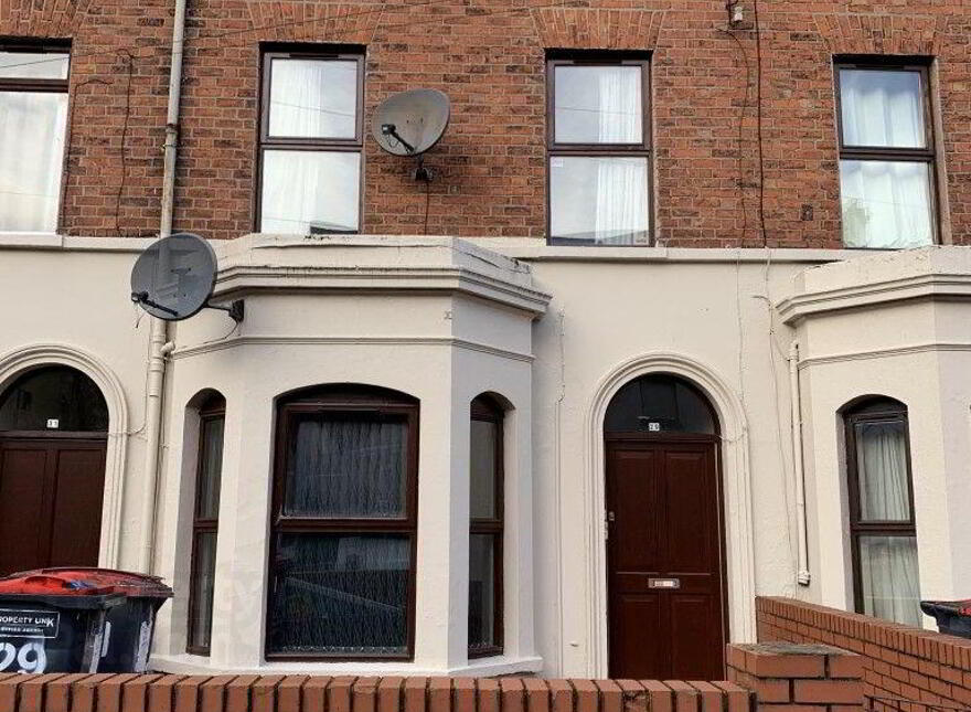 Flat 2, 29 Meadowbank Street, Belfast, BT9 7FG photo