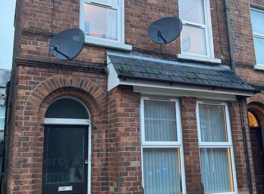 Flat 2, 2 Canterbury Street, Belfast, BT7 1LB photo