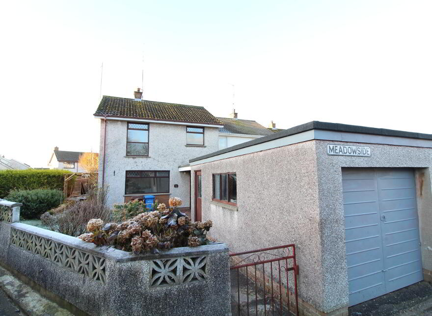 1 Meadowside, Antrim, BT41 4HD photo