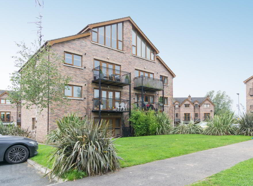 43 Silverwood Green, Lurgan, BT66 6SS photo