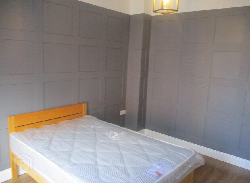 Fitzroy Avenue, Queens Quarter, Belfast, BT7 1HX