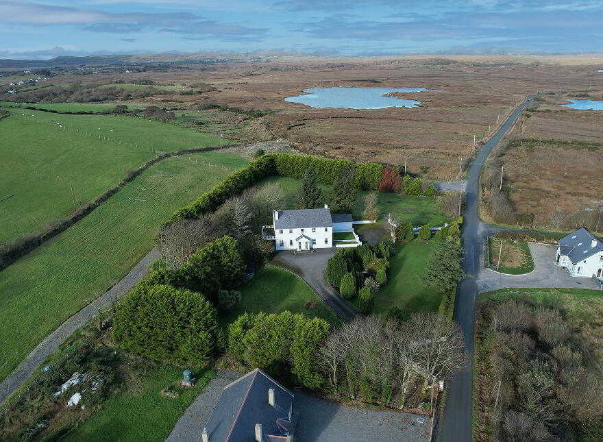 Grove House, Tullycleave Mor, Ardara, F94T3K1