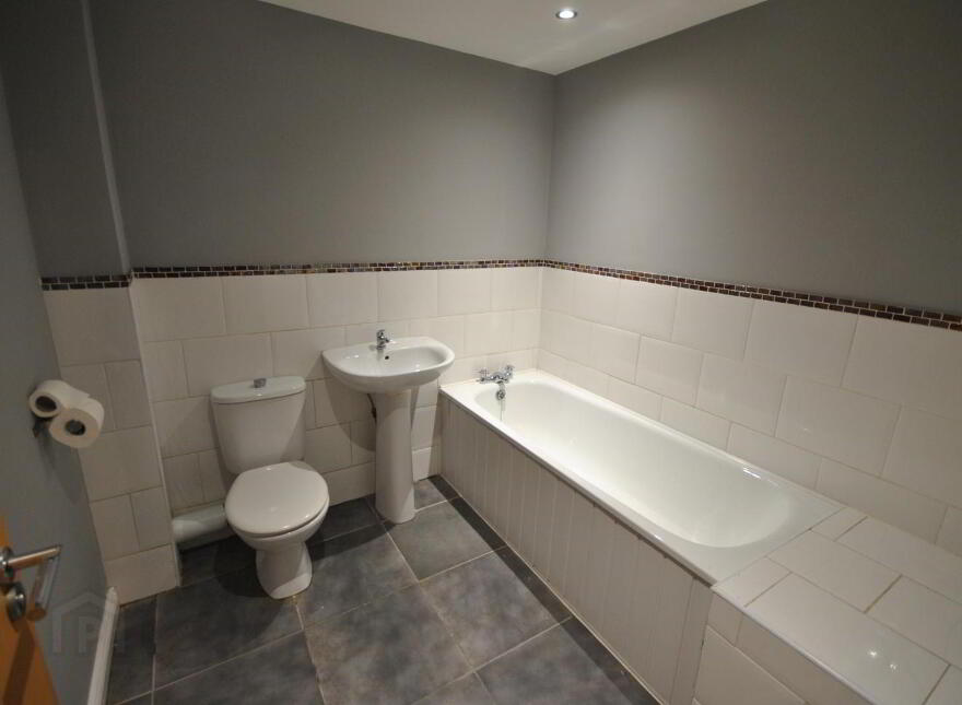 28 Upritchard Gardens, Bangor, BT19 7AU