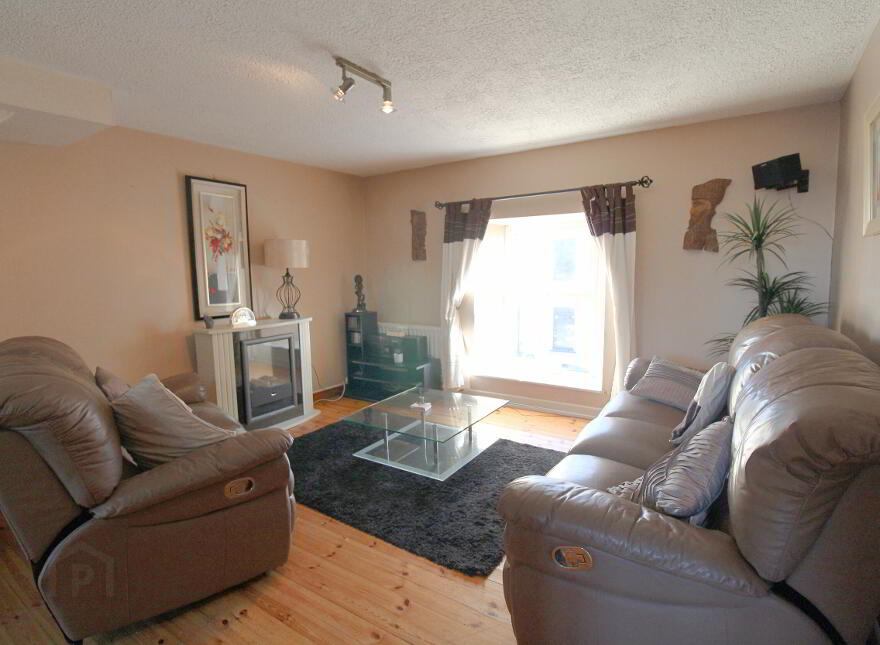 11 Mary Street, Dungarvan, Waterford