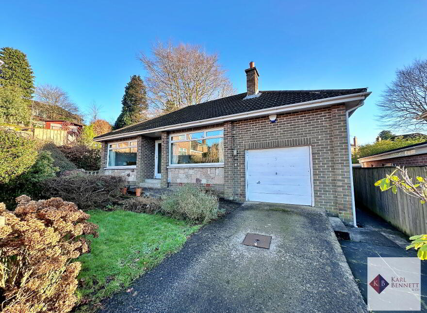 Detached houses For Sale in BT4 PropertyPal