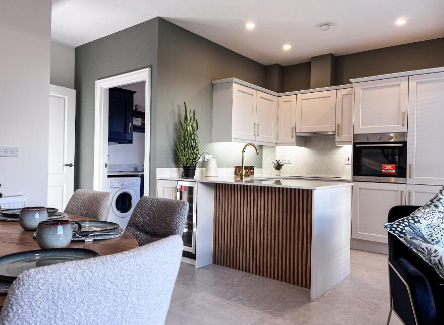 The Regent / Render, Earls Gate, Mountsandel Road, Coleraine