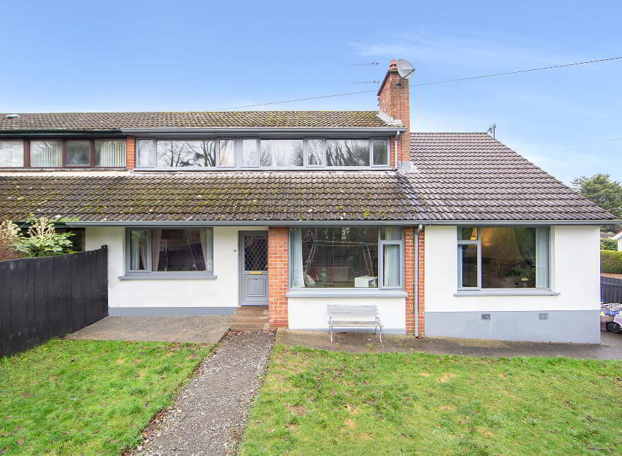 15 Newtownards Road, Donaghadee, BT21 0DY photo
